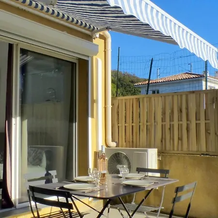 Rdc A 100 M De La Plage Sanary-sur-Mer